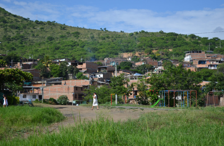 Vista de Panorama, un asentamiento informal de la ciudad de Yumbo, Colombia. 