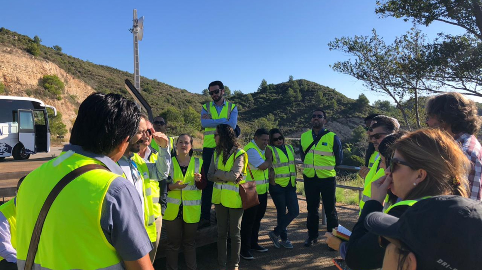 En el relleno sanitario en Barcelona, España, la delegación conoció soluciones para mejorar la gestión y el tratamiento de residuos. © GIZ Costa Rica