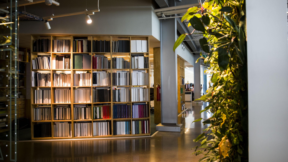 La ambientación de los espacios de trabajo también incide en el desempeño de los colaboradores. Alejandro Gamboa / Grupo Nación